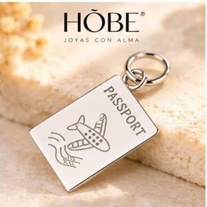 Charm Pasaporte Plateado – Espíritu Viajero